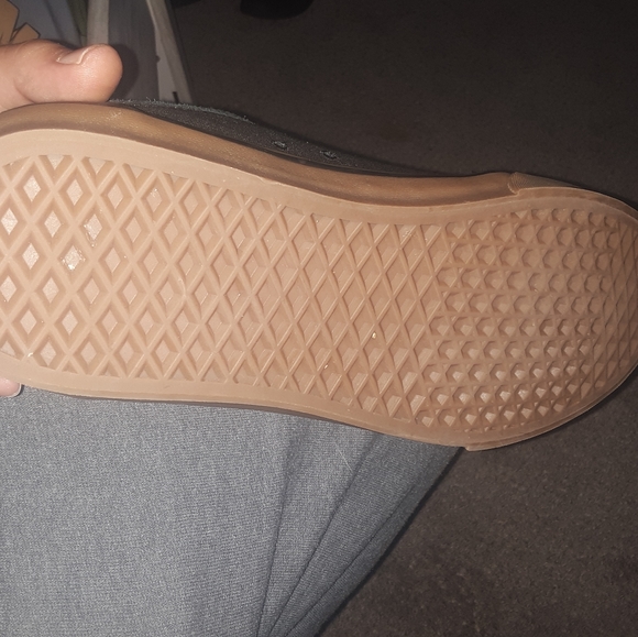 Shoes - Picture 2 of 4